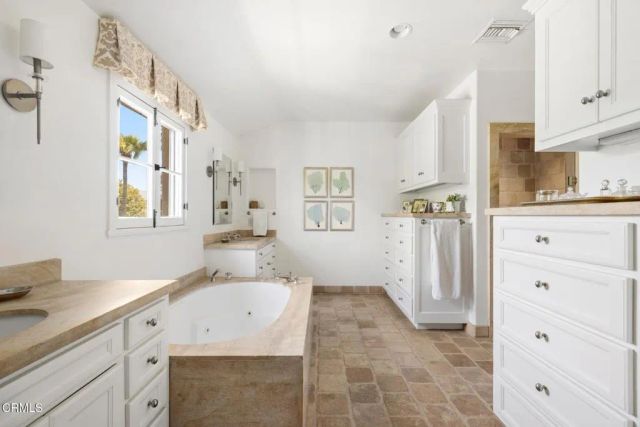 1275 Hillcrest Avenue, Pasadena, CA 91106