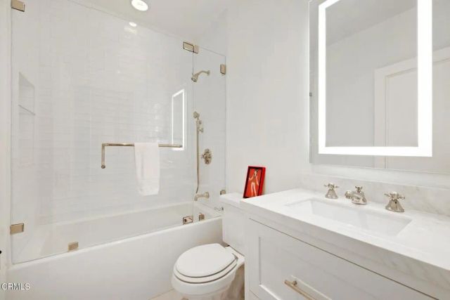 1275 Hillcrest Avenue, Pasadena, CA 91106