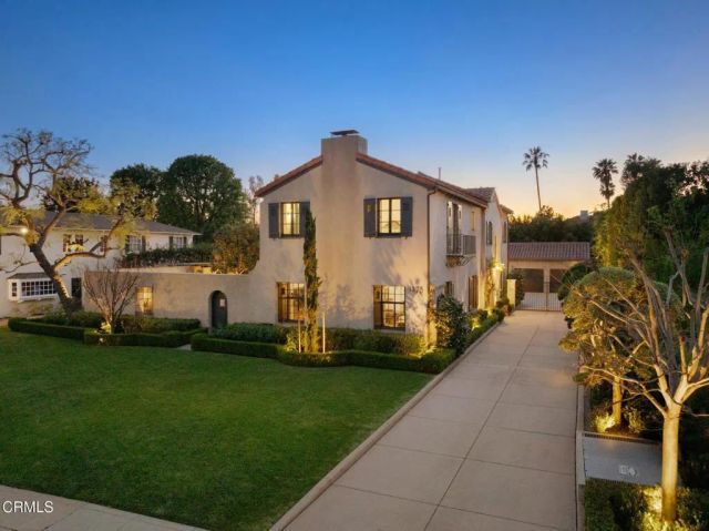 1275 Hillcrest Avenue, Pasadena, CA 91106