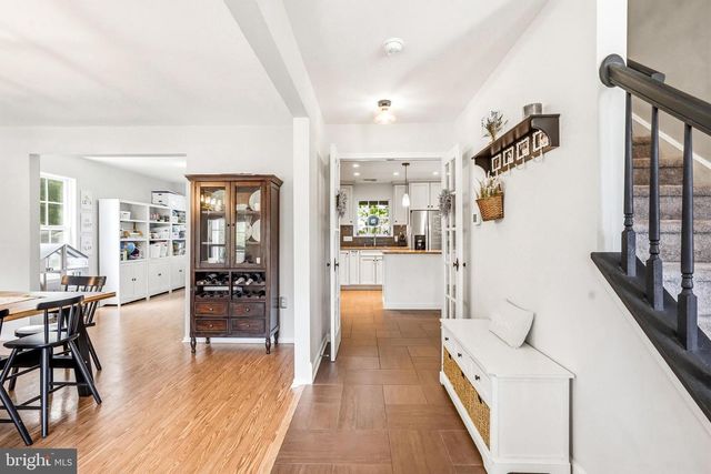 1313 STONEHENGE DR, Williamstown, NJ 08094