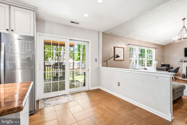 1313 STONEHENGE DR, Williamstown, NJ 08094