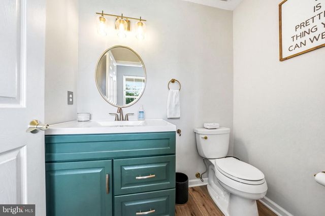 1313 STONEHENGE DR, Williamstown, NJ 08094