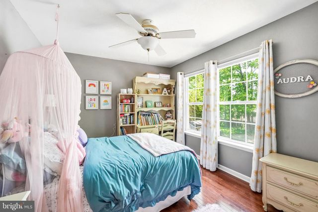 1313 STONEHENGE DR, Williamstown, NJ 08094