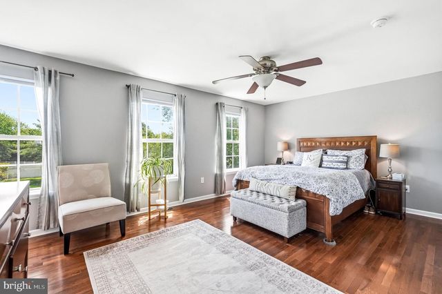 1313 STONEHENGE DR, Williamstown, NJ 08094