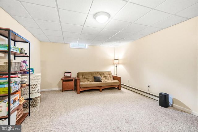 1313 STONEHENGE DR, Williamstown, NJ 08094