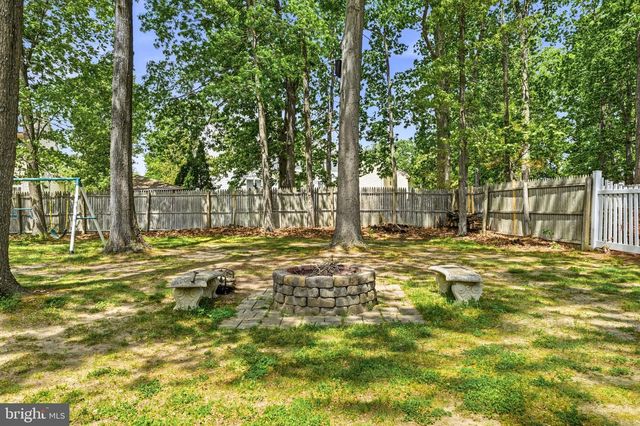 1313 STONEHENGE DR, Williamstown, NJ 08094