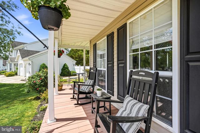 1313 STONEHENGE DR, Williamstown, NJ 08094