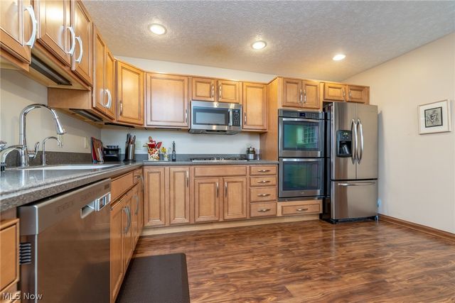 3 Windrush Lane, Beachwood, OH 44122