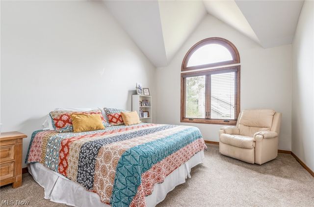 3 Windrush Lane, Beachwood, OH 44122