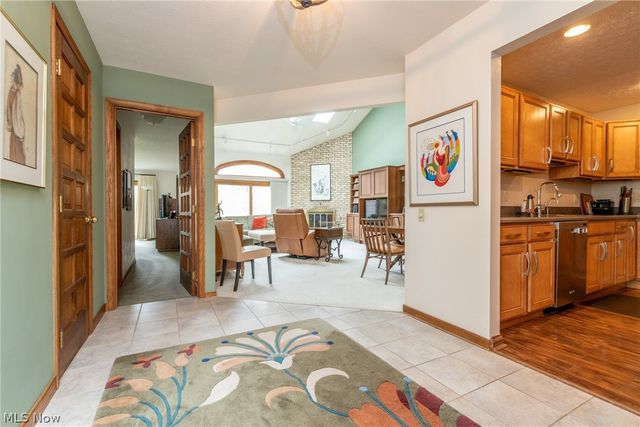 3 Windrush Lane, Beachwood, OH 44122