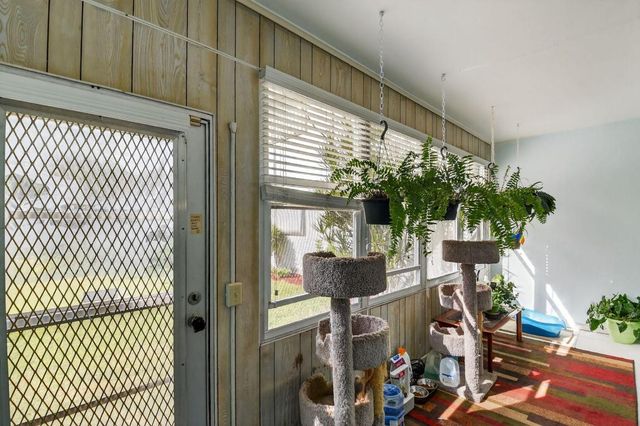 3320 Lake Osborne Drive 102, Lake Worth Beach, FL 33461