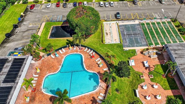 3320 Lake Osborne Drive 102, Lake Worth Beach, FL 33461