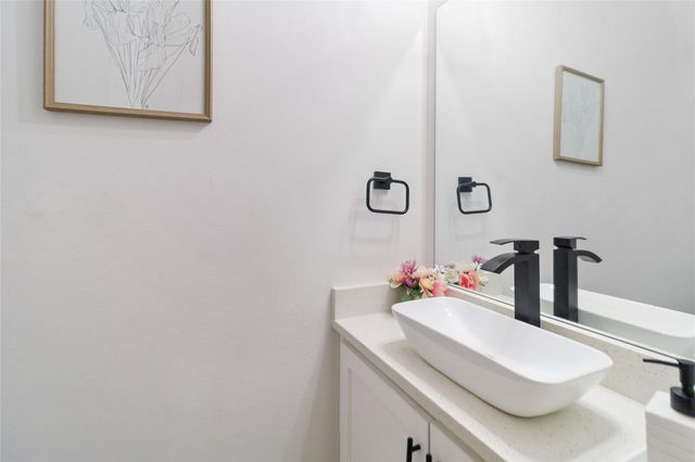 4136 Mart Street, Dallas, TX 75212