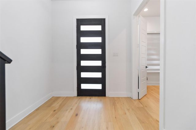 4136 Mart Street, Dallas, TX 75212