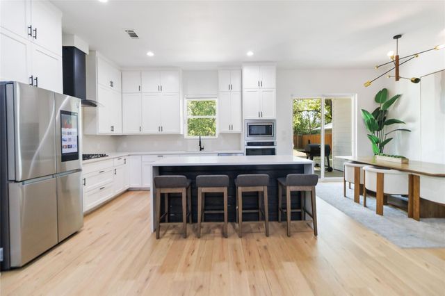 4136 Mart Street, Dallas, TX 75212