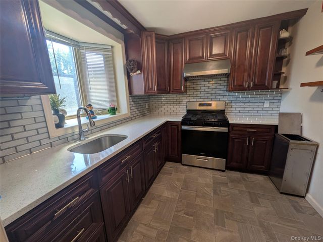 50-56 Utopia Parkway, Fresh Meadows, NY 11365