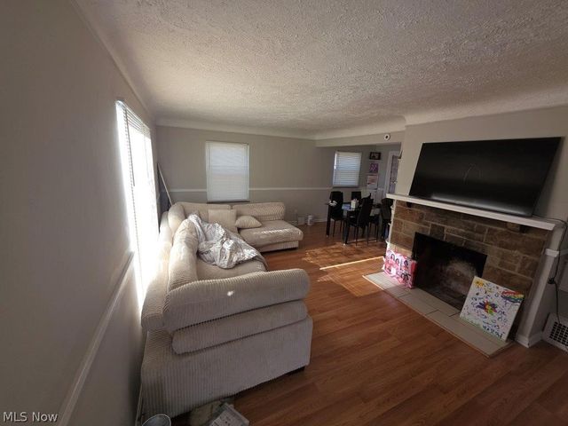 367 E 211th Street, Euclid, OH 44123