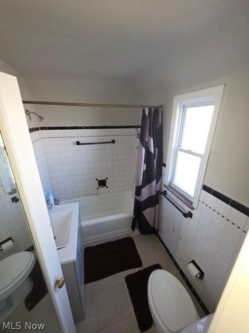 367 E 211th Street, Euclid, OH 44123