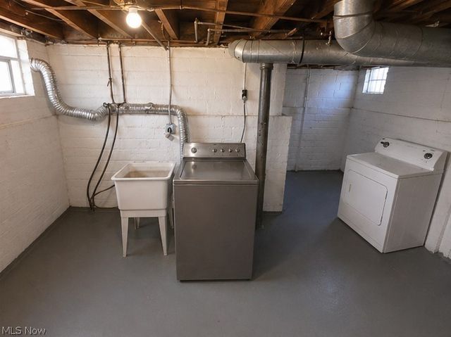 367 E 211th Street, Euclid, OH 44123