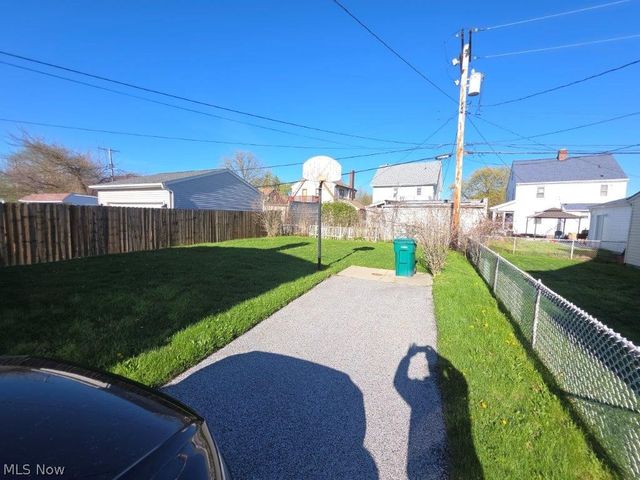 367 E 211th Street, Euclid, OH 44123