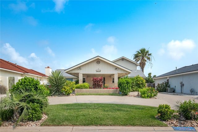 13758 HAWKSNEST BAY Dr, Corpus Christi, TX 78418