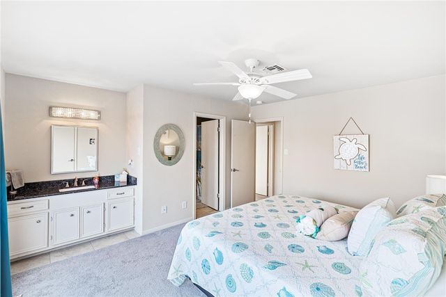 13758 HAWKSNEST BAY Dr, Corpus Christi, TX 78418