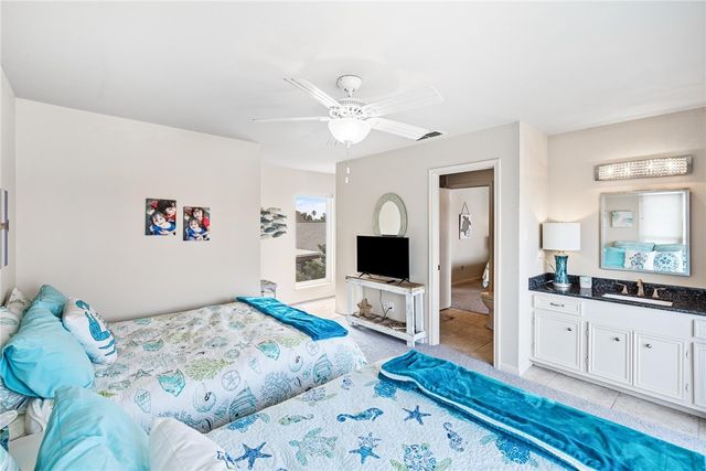 13758 HAWKSNEST BAY Dr, Corpus Christi, TX 78418