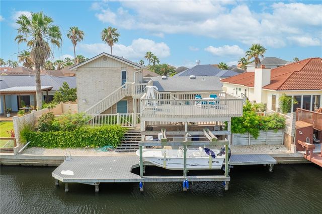 13758 HAWKSNEST BAY Dr, Corpus Christi, TX 78418