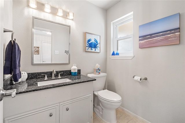 13758 HAWKSNEST BAY Dr, Corpus Christi, TX 78418