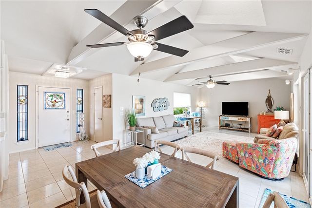 13758 HAWKSNEST BAY Dr, Corpus Christi, TX 78418