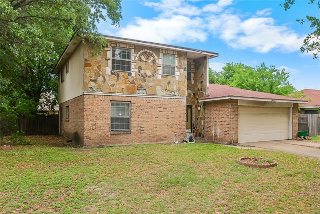 834 Brian Drive, Grand Prairie, TX 75052