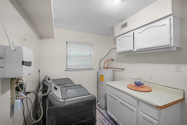 834 Brian Drive, Grand Prairie, TX 75052