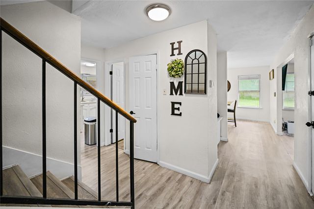 834 Brian Drive, Grand Prairie, TX 75052