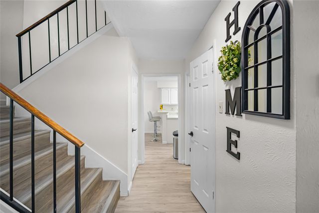 834 Brian Drive, Grand Prairie, TX 75052