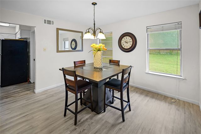 834 Brian Drive, Grand Prairie, TX 75052