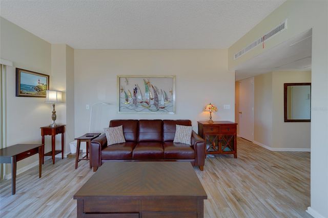 880 MANDALAY AVENUE N414, Clearwater Beach, FL 33767