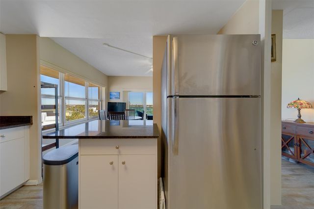 880 MANDALAY AVENUE N414, Clearwater Beach, FL 33767