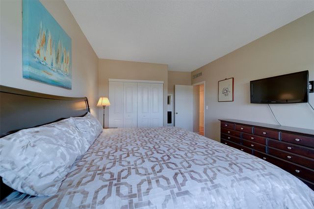 880 MANDALAY AVENUE N414, Clearwater Beach, FL 33767