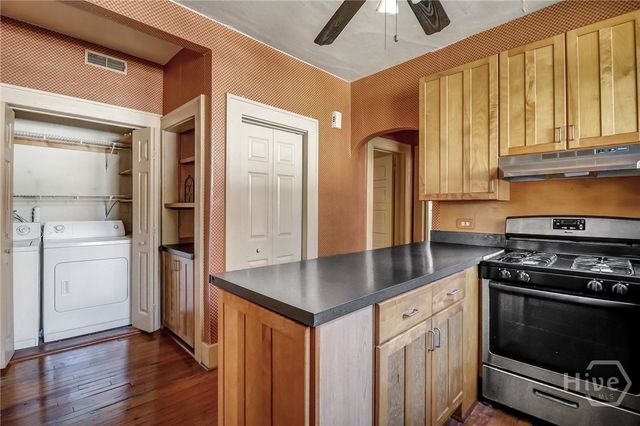 210 E 48th Street, Savannah, GA 31405