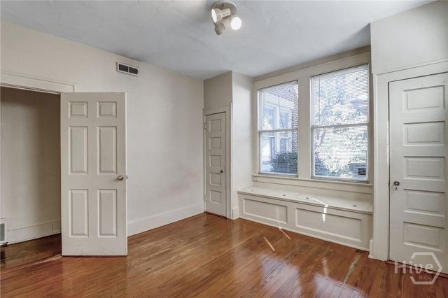 210 E 48th Street, Savannah, GA 31405