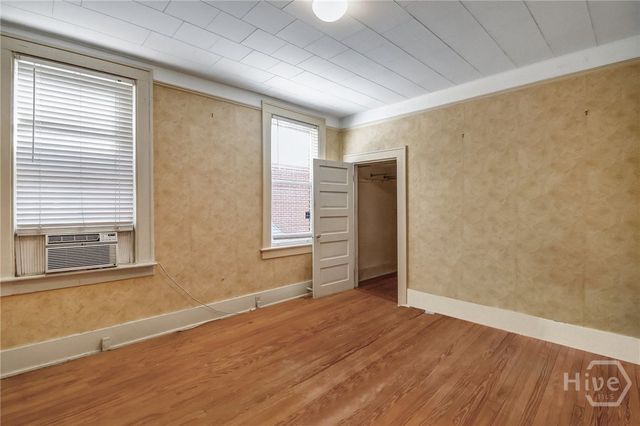 210 E 48th Street, Savannah, GA 31405