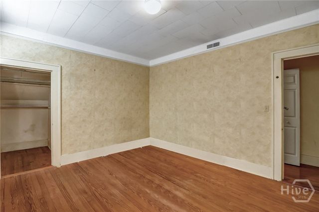 210 E 48th Street, Savannah, GA 31405