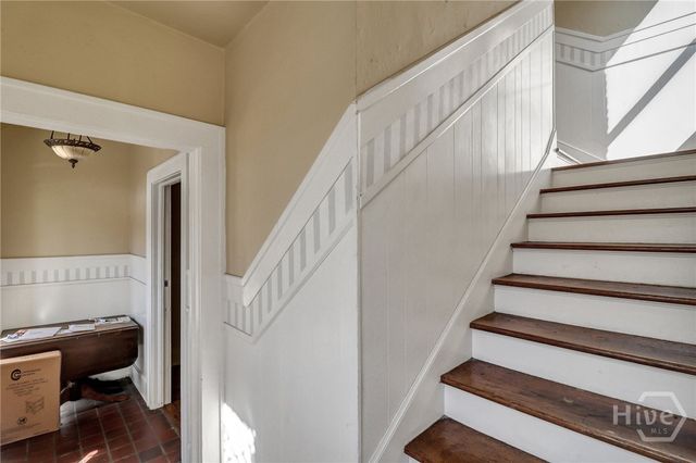 210 E 48th Street, Savannah, GA 31405
