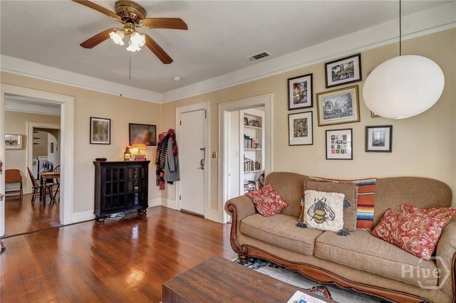 210 E 48th Street, Savannah, GA 31405