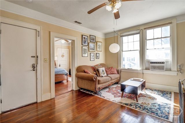 210 E 48th Street, Savannah, GA 31405