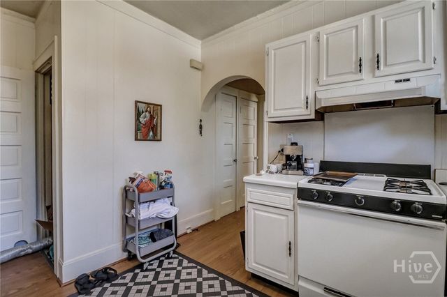 210 E 48th Street, Savannah, GA 31405