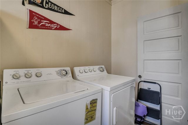 210 E 48th Street, Savannah, GA 31405