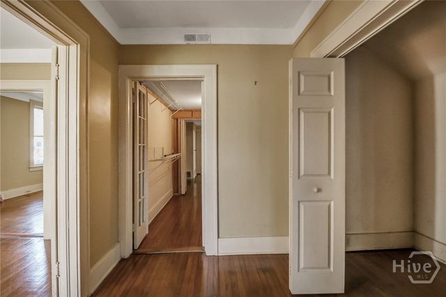 210 E 48th Street, Savannah, GA 31405