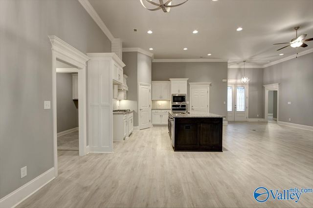 26415 Birkshire Lane, Athens, AL 35613