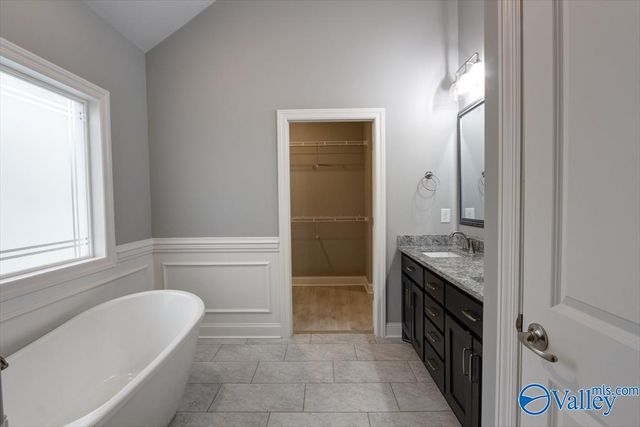 26415 Birkshire Lane, Athens, AL 35613